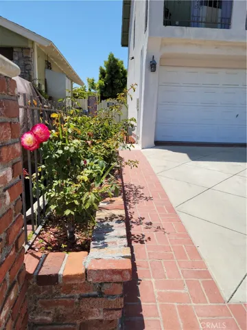 21171 Lochlea Lane, Huntington Beach, California 92646