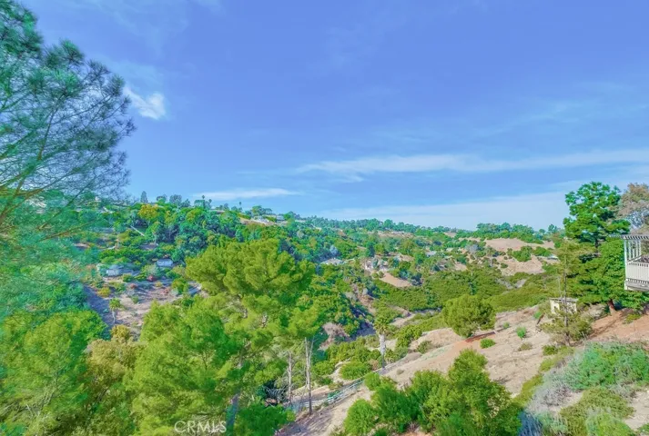 16 Martingale Drive, Rancho Palos Verdes, California 90275