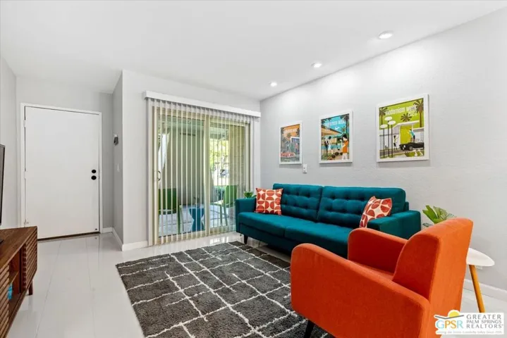 575 N Villa Court 114, Palm Springs, California 92262