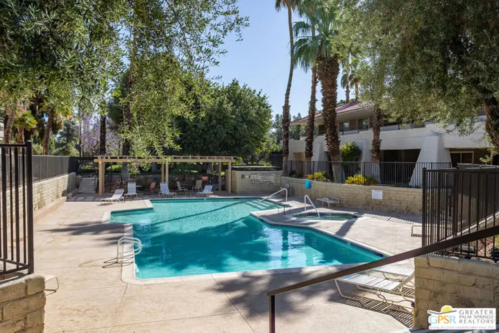 575 N Villa Court 114, Palm Springs, California 92262