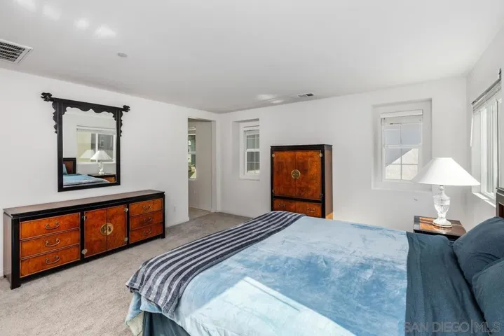 10637 Rhodes Ln, Spring Valley, California 91978