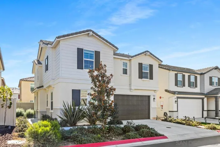 10637 Rhodes Ln, Spring Valley, California 91978