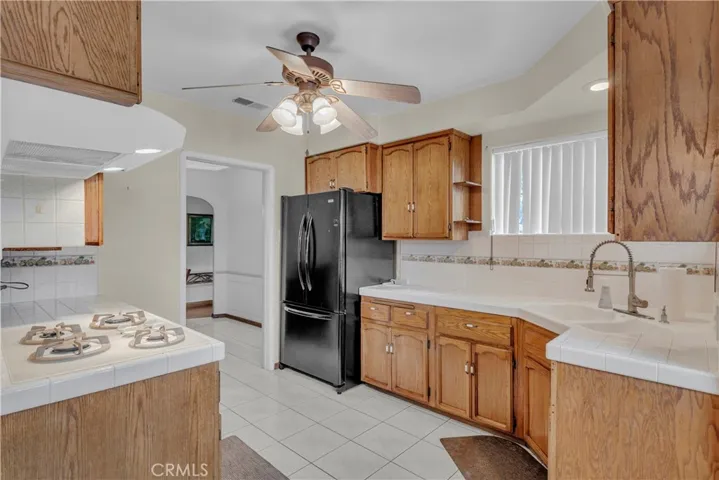 10135 Dorothy Avenue, South Gate, California 90280
