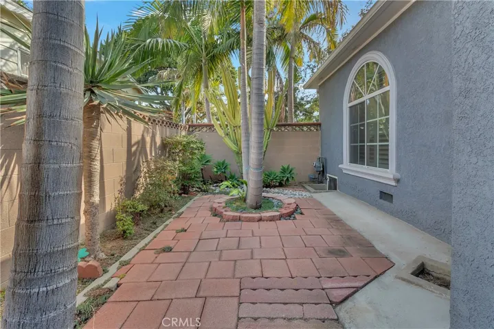 10135 Dorothy Avenue, South Gate, California 90280