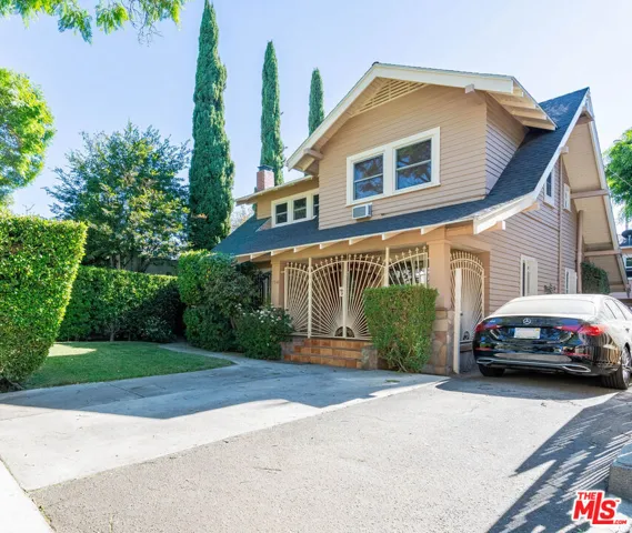 7544 Lexington Avenue, West Hollywood, California 90046