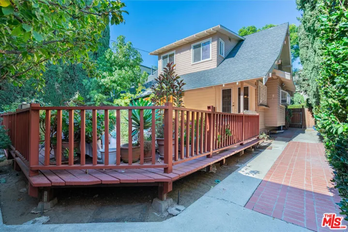 7544 Lexington Avenue, West Hollywood, California 90046