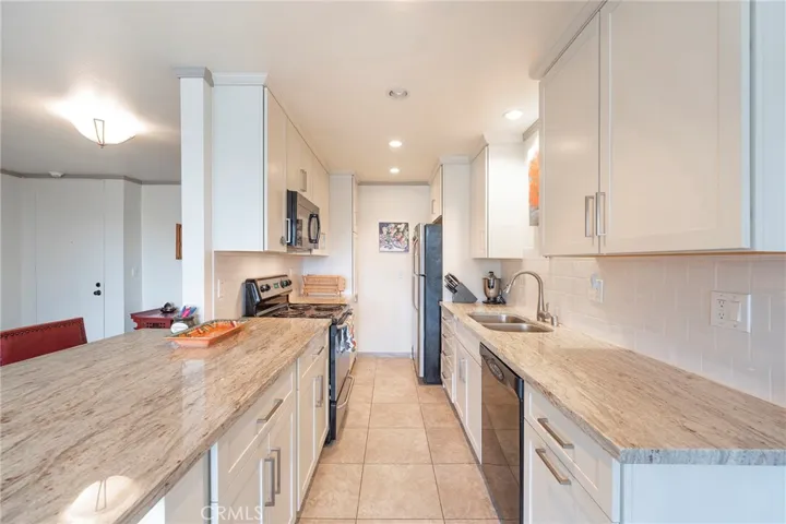A comfortable cooking and kitchen area