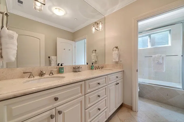 2120 Stockbridge Avenue, Woodside, California 94062