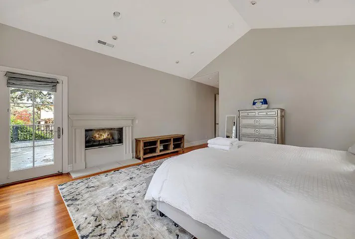 2120 Stockbridge Avenue, Woodside, California 94062