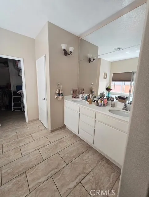 29822 Cool Meadow Drive, Menifee, California 92584 home-pic-14