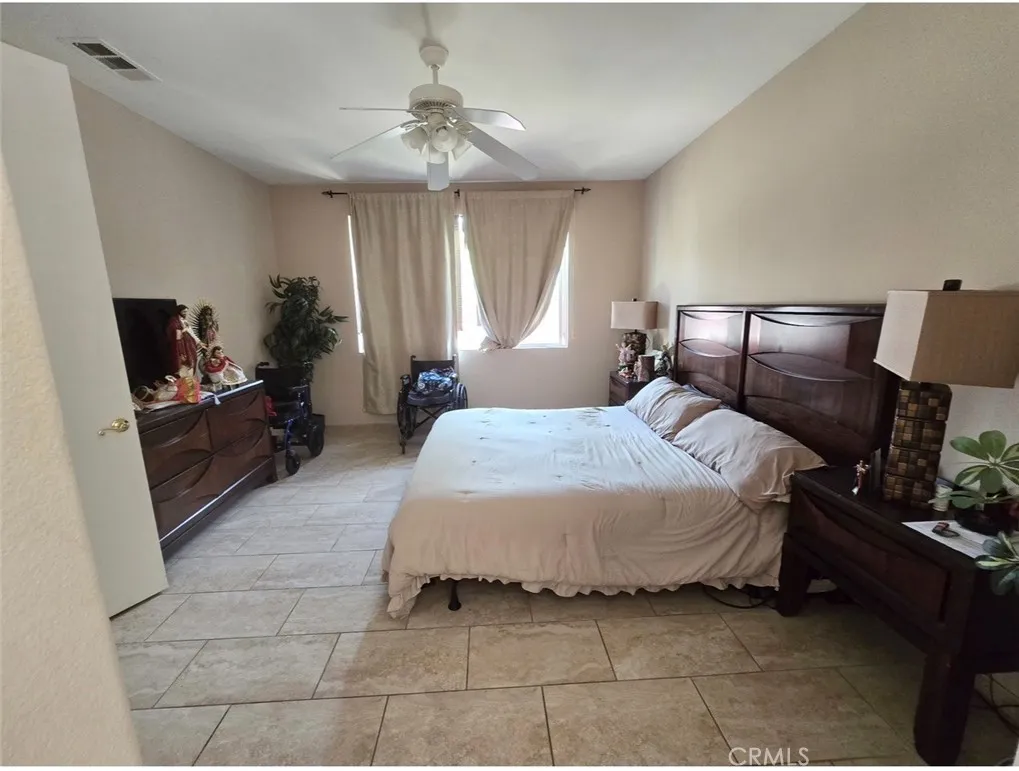 29822 Cool Meadow Drive, Menifee, California 92584 home-pic-9