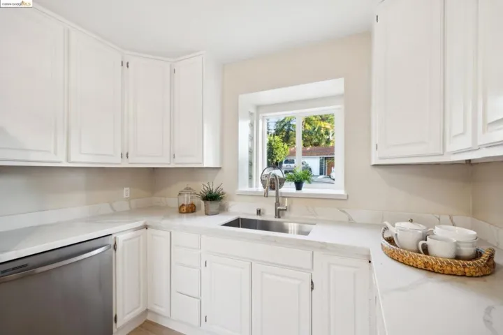 1350 Benedict Dr., San Leandro, California 94577