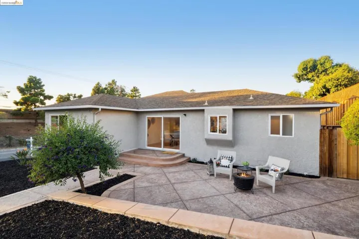 1350 Benedict Dr., San Leandro, California 94577