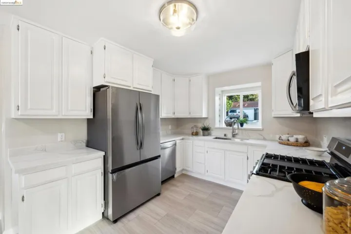 1350 Benedict Dr., San Leandro, California 94577