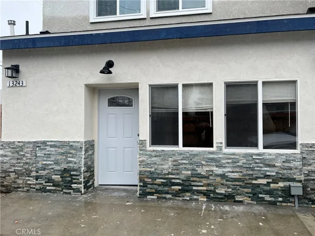 13243 10th front door