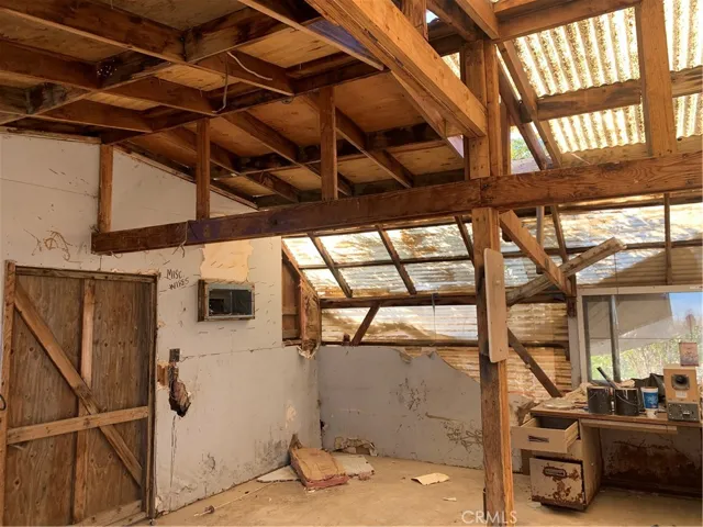 13612 Palmdale Road, Victorville, California 92392