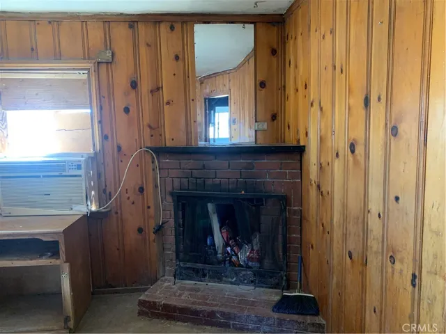 13612 Palmdale Road, Victorville, California 92392