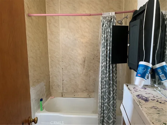 13612 Palmdale Road, Victorville, California 92392