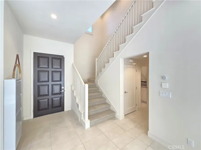 111 Winnett, Irvine, California 92602