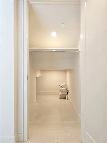 111 Winnett, Irvine, California 92602
