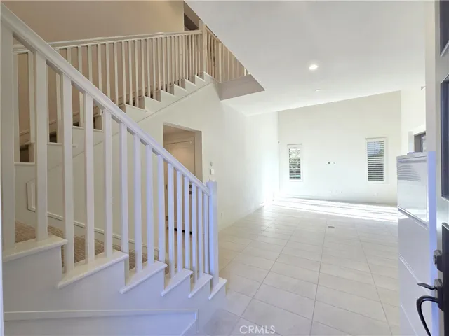 111 Winnett, Irvine, California 92602