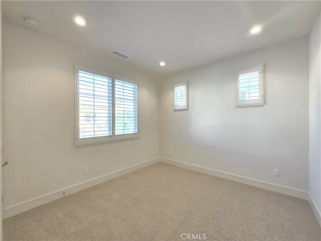 111 Winnett, Irvine, California 92602