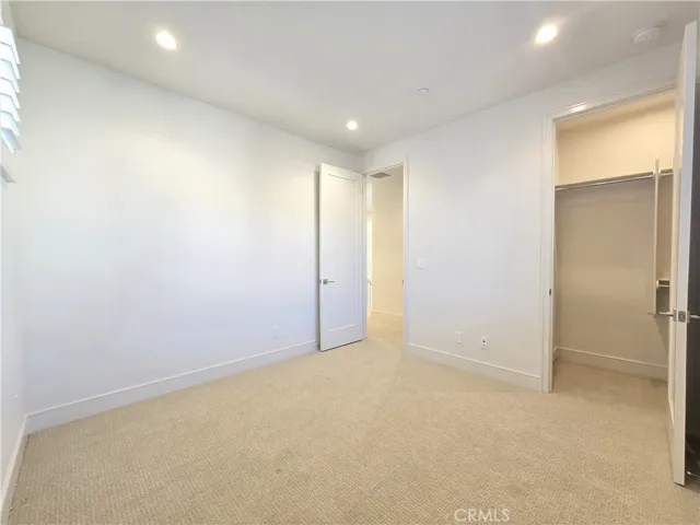 111 Winnett, Irvine, California 92602