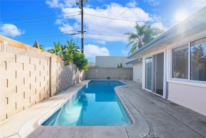 2238 W Larkspur Drive, Orange, California 92868