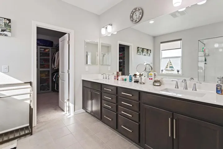 1640 Flora Way, Tracy, California 95376