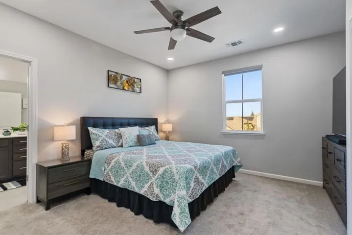 1640 Flora Way, Tracy, California 95376