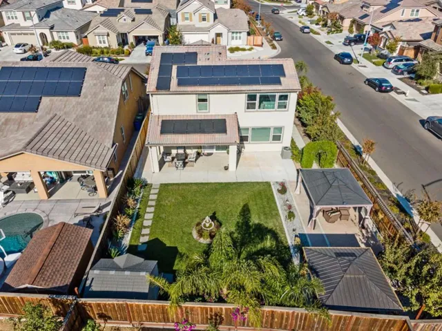1640 Flora Way, Tracy, California 95376