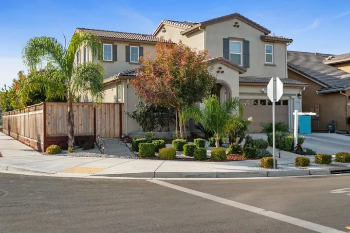 1640 Flora Way, Tracy, California 95376