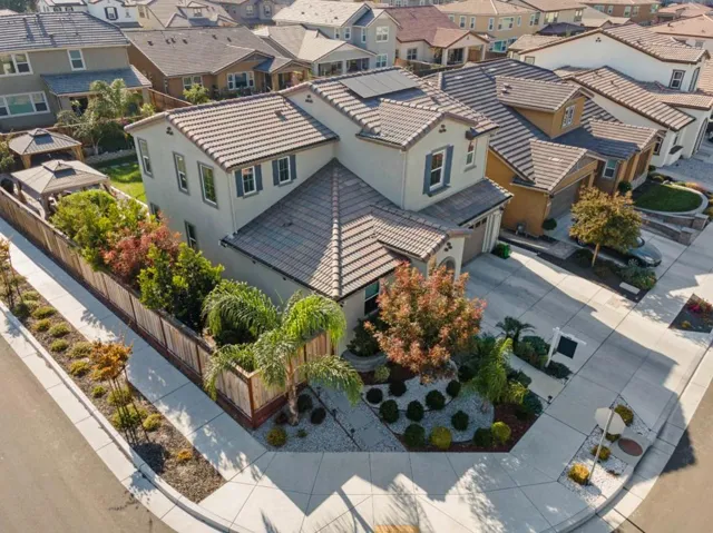 1640 Flora Way, Tracy, California 95376