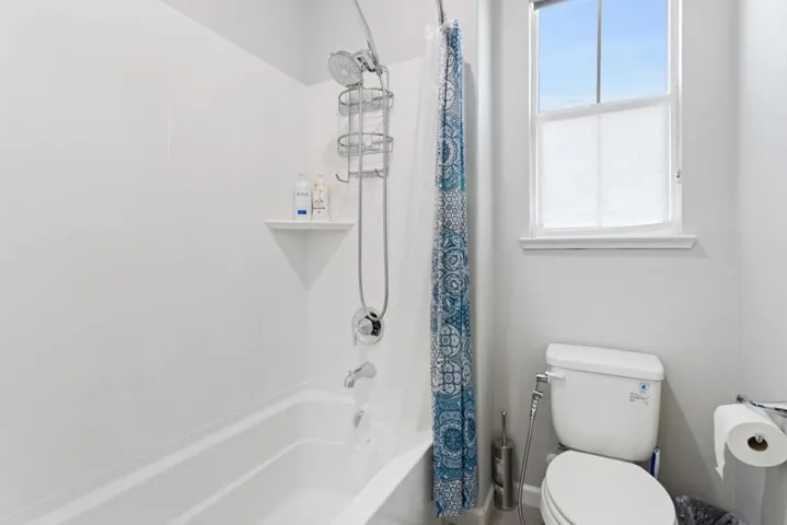 1640 Flora Way, Tracy, California 95376