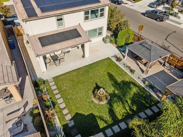 1640 Flora Way, Tracy, California 95376