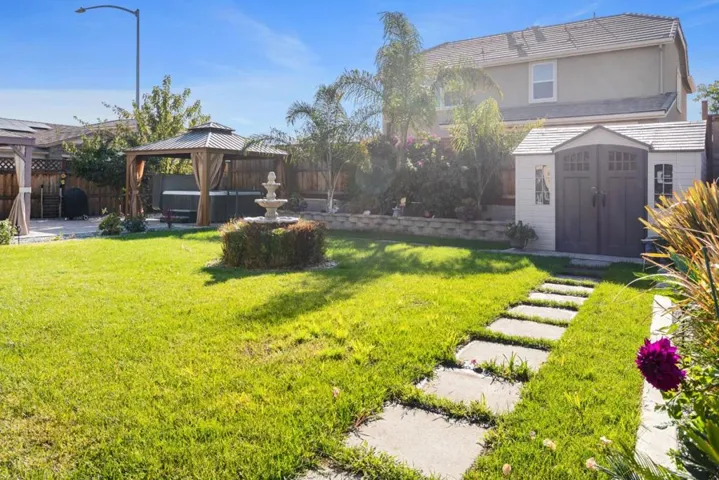 1640 Flora Way, Tracy, California 95376