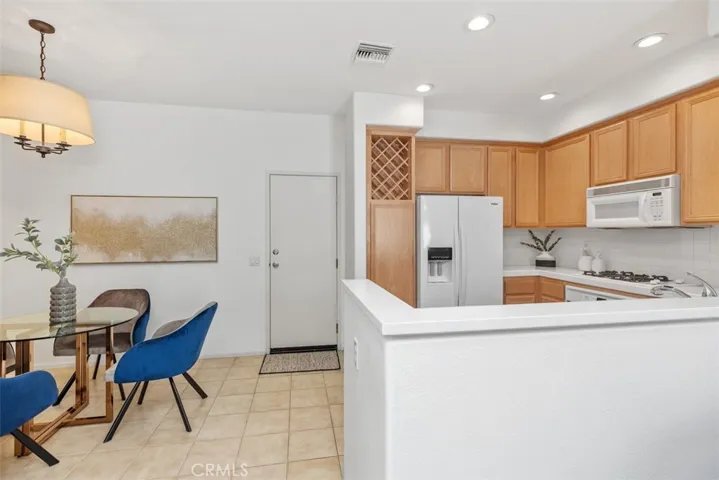 Open concept kitchen to living room