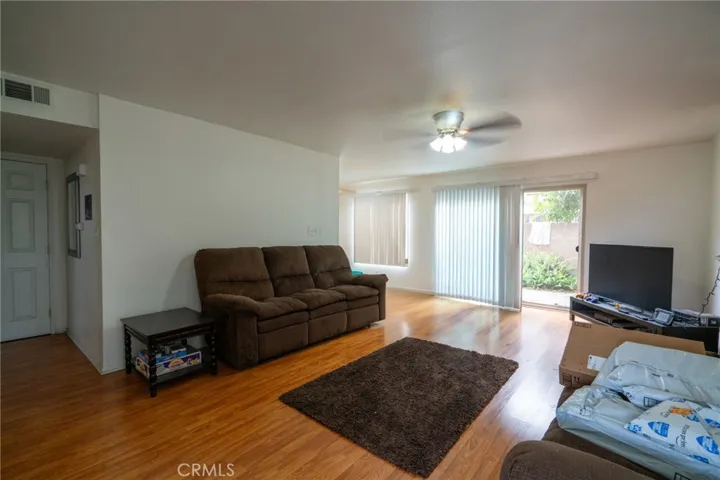 5250 Hayter Avenue, Lakewood, California 90712