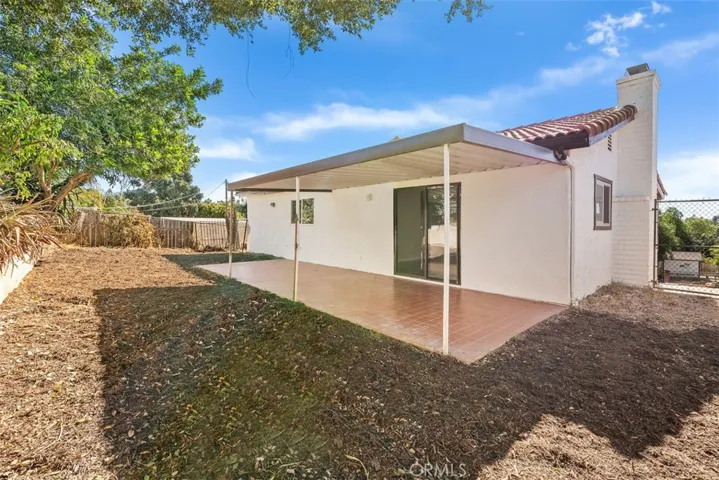 220 E Kalmia Street, Fallbrook, California 92028