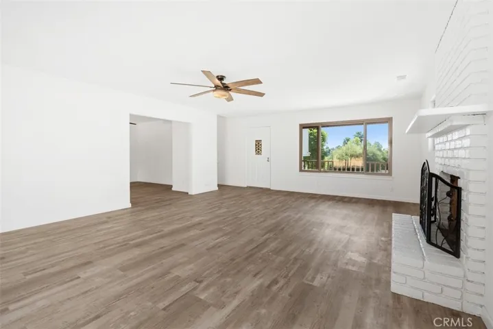 220 E Kalmia Street, Fallbrook, California 92028