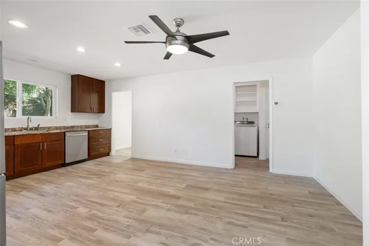 220 E Kalmia Street, Fallbrook, California 92028