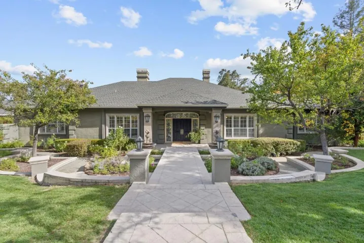 16010 Viewfield Road, Monte Sereno, California 95030