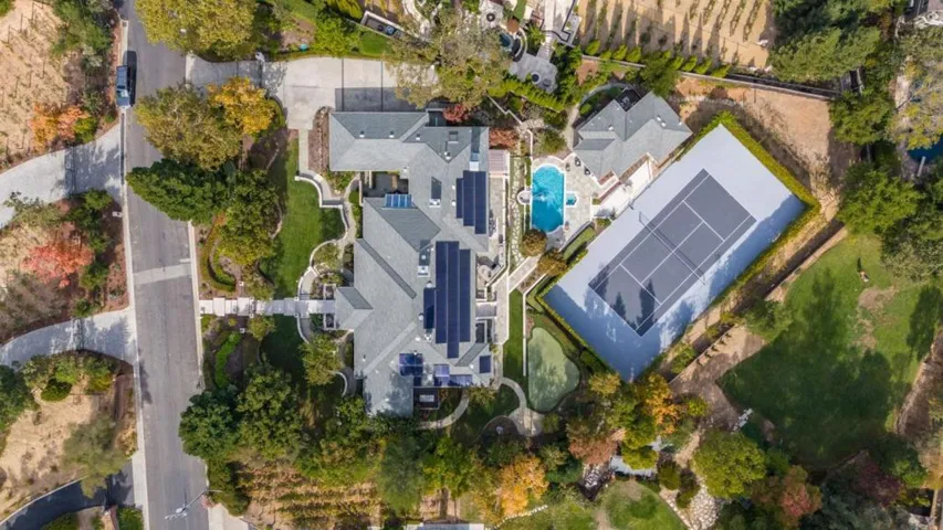16010 Viewfield Road, Monte Sereno, California 95030