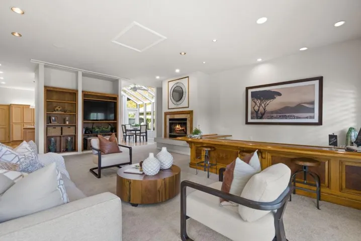 16010 Viewfield Road, Monte Sereno, California 95030