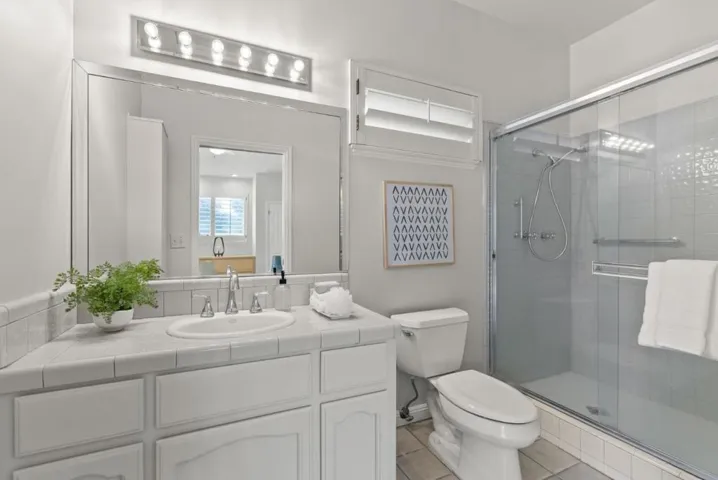16010 Viewfield Road, Monte Sereno, California 95030