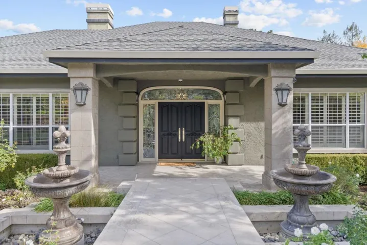 16010 Viewfield Road, Monte Sereno, California 95030