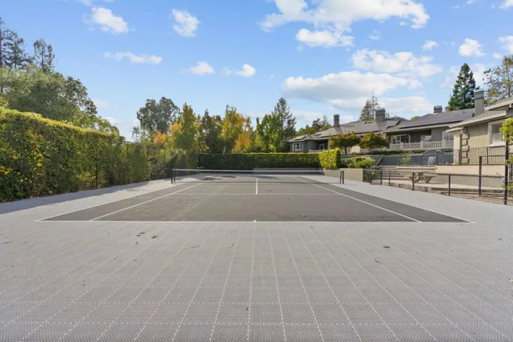 16010 Viewfield Road, Monte Sereno, California 95030