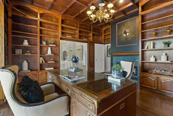 16010 Viewfield Road, Monte Sereno, California 95030