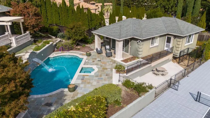 16010 Viewfield Road, Monte Sereno, California 95030