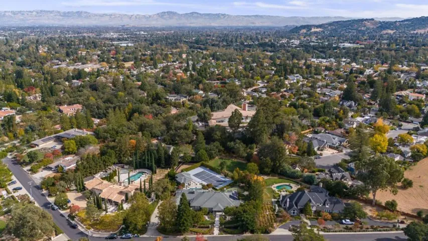 16010 Viewfield Road, Monte Sereno, California 95030